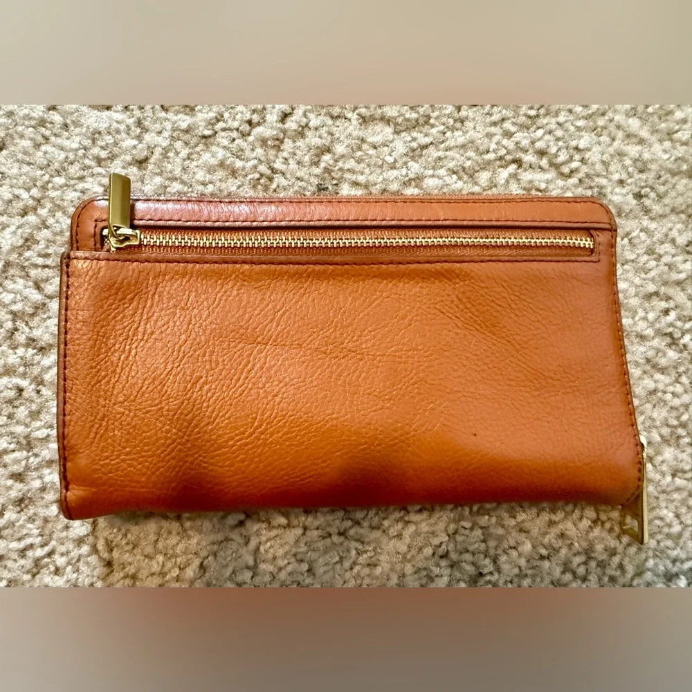 Fossil, large wallet. Brown. NWT. Width 4.25 Length 8. - Picture 2 of 9